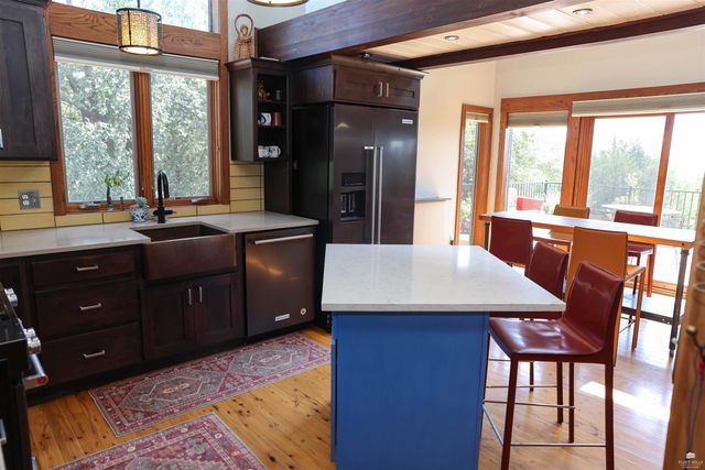 5707 Saddle Rock Road, Manhattan, KS 66503