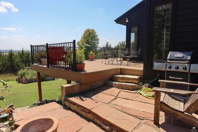 5707 Saddle Rock Road, Manhattan, KS 66503