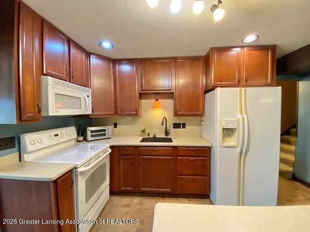 1910 W Pratt Road, Dewitt, MI 48820