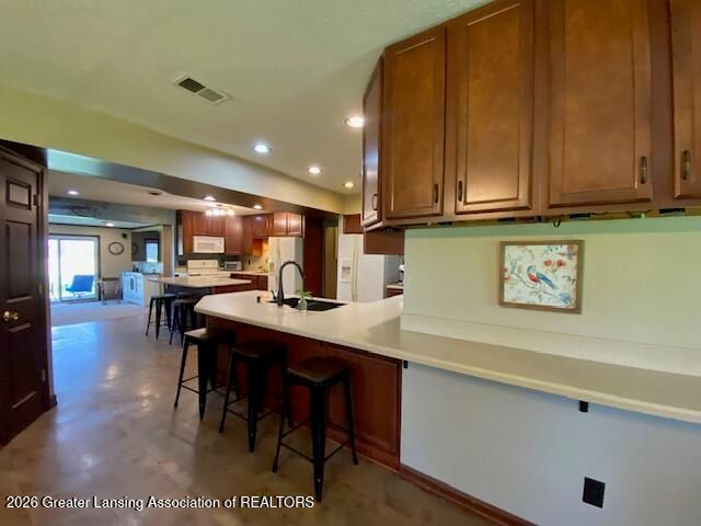 1910 W Pratt Road, Dewitt, MI 48820