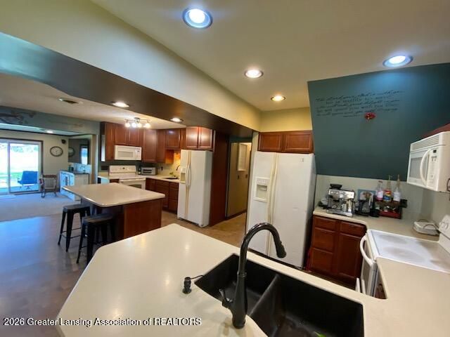 1910 W Pratt Road, Dewitt, MI 48820