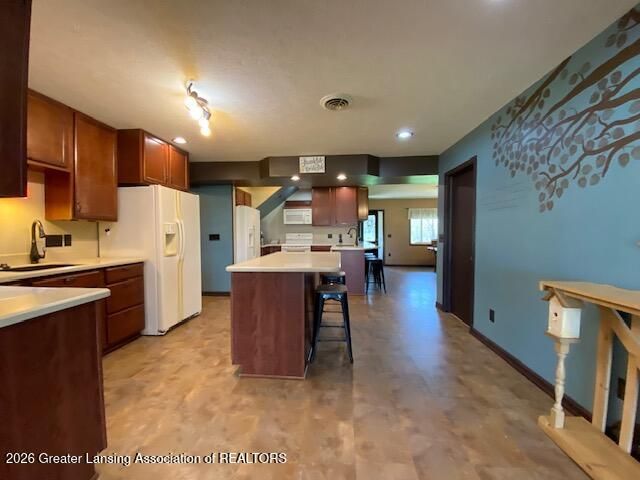 1910 W Pratt Road, Dewitt, MI 48820