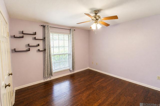 983 Hedgewood Dr, Baton Rouge, LA 70815