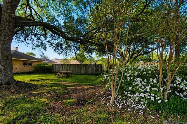 983 Hedgewood Dr, Baton Rouge, LA 70815