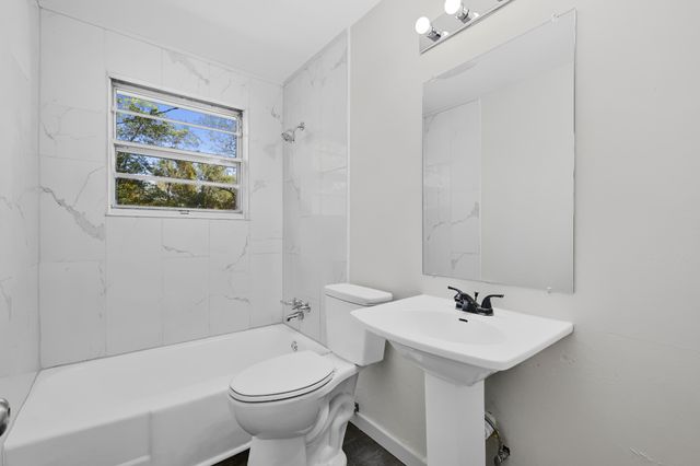 29 Virginia Ter, Clarksville, TN 37042