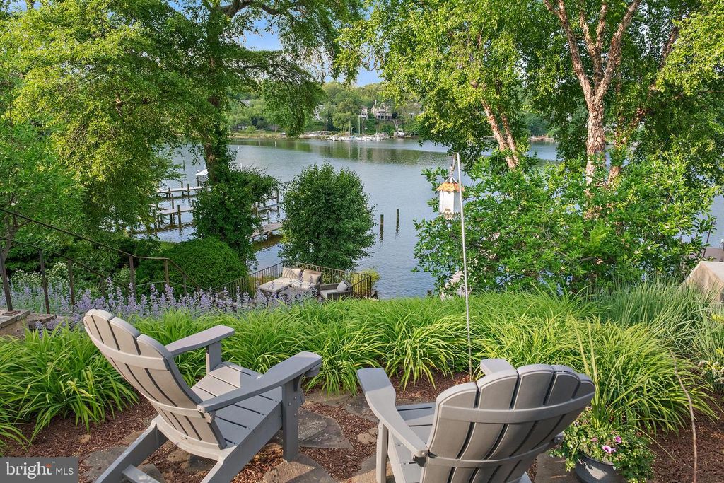 Image 11 of property listing at 1210 SEVERNVIEW DR, Crownsville, MD 21032