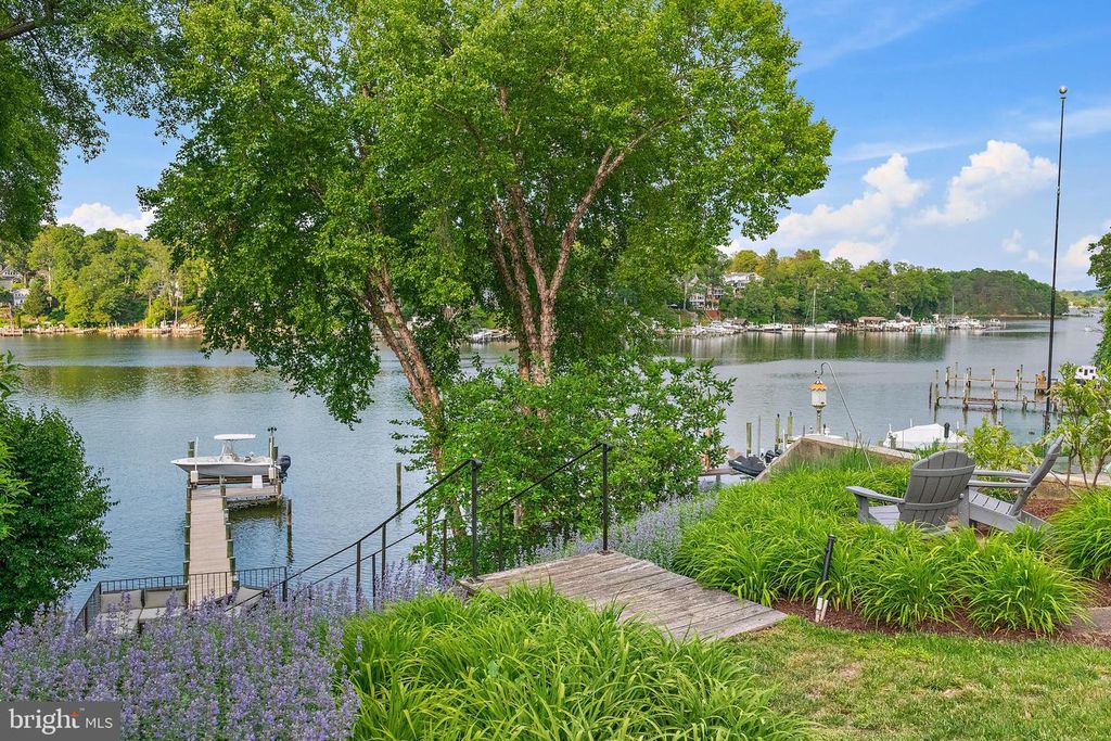 Image 12 of property listing at 1210 SEVERNVIEW DR, Crownsville, MD 21032