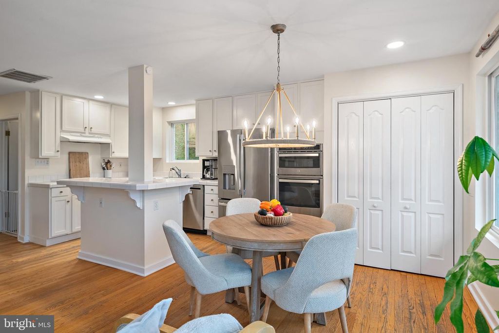 Image 26 of property listing at 1210 SEVERNVIEW DR, Crownsville, MD 21032