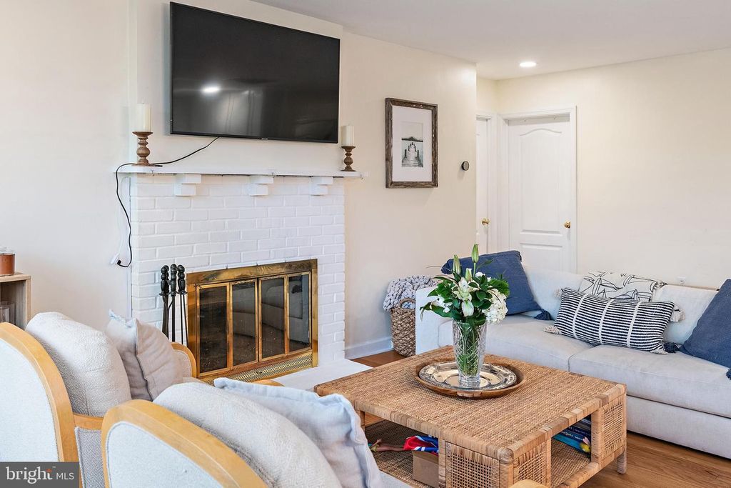 Image 27 of property listing at 1210 SEVERNVIEW DR, Crownsville, MD 21032