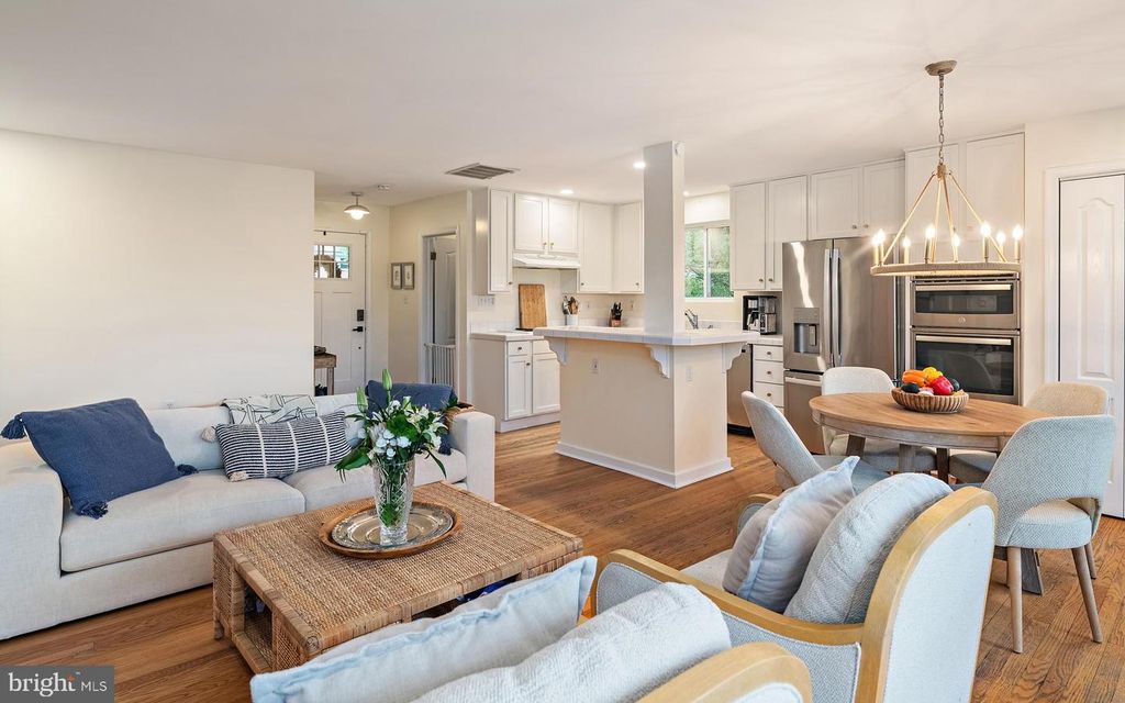Image 28 of property listing at 1210 SEVERNVIEW DR, Crownsville, MD 21032