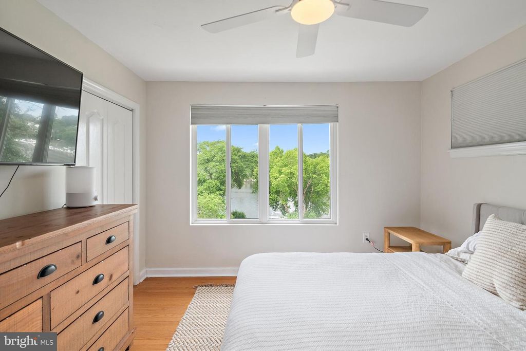 Image 34 of property listing at 1210 SEVERNVIEW DR, Crownsville, MD 21032