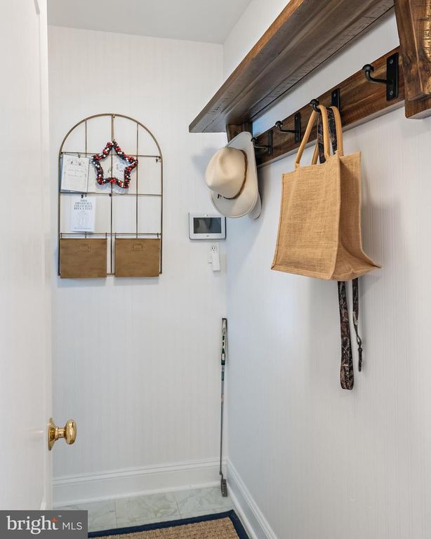 Image 47 of property listing at 1210 SEVERNVIEW DR, Crownsville, MD 21032
