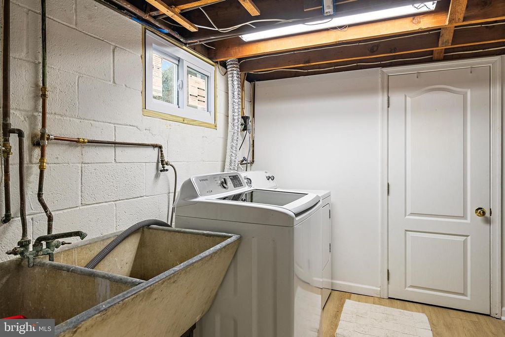 Image 61 of property listing at 1210 SEVERNVIEW DR, Crownsville, MD 21032
