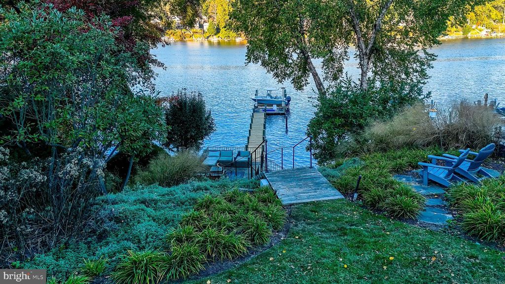 Image 65 of property listing at 1210 SEVERNVIEW DR, Crownsville, MD 21032