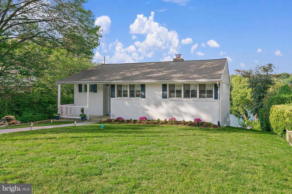 Image 67 of property listing at 1210 SEVERNVIEW DR, Crownsville, MD 21032