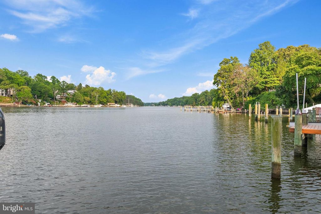 Image 76 of property listing at 1210 SEVERNVIEW DR, Crownsville, MD 21032