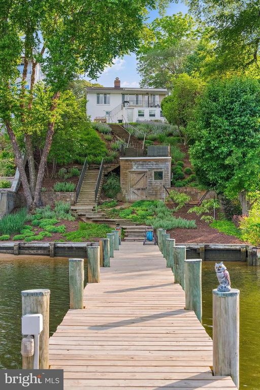 Image 77 of property listing at 1210 SEVERNVIEW DR, Crownsville, MD 21032