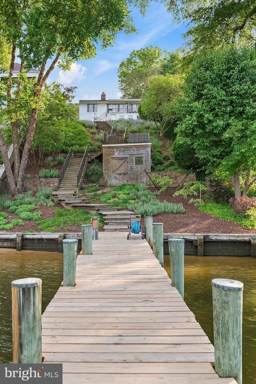 Image 84 of property listing at 1210 SEVERNVIEW DR, Crownsville, MD 21032