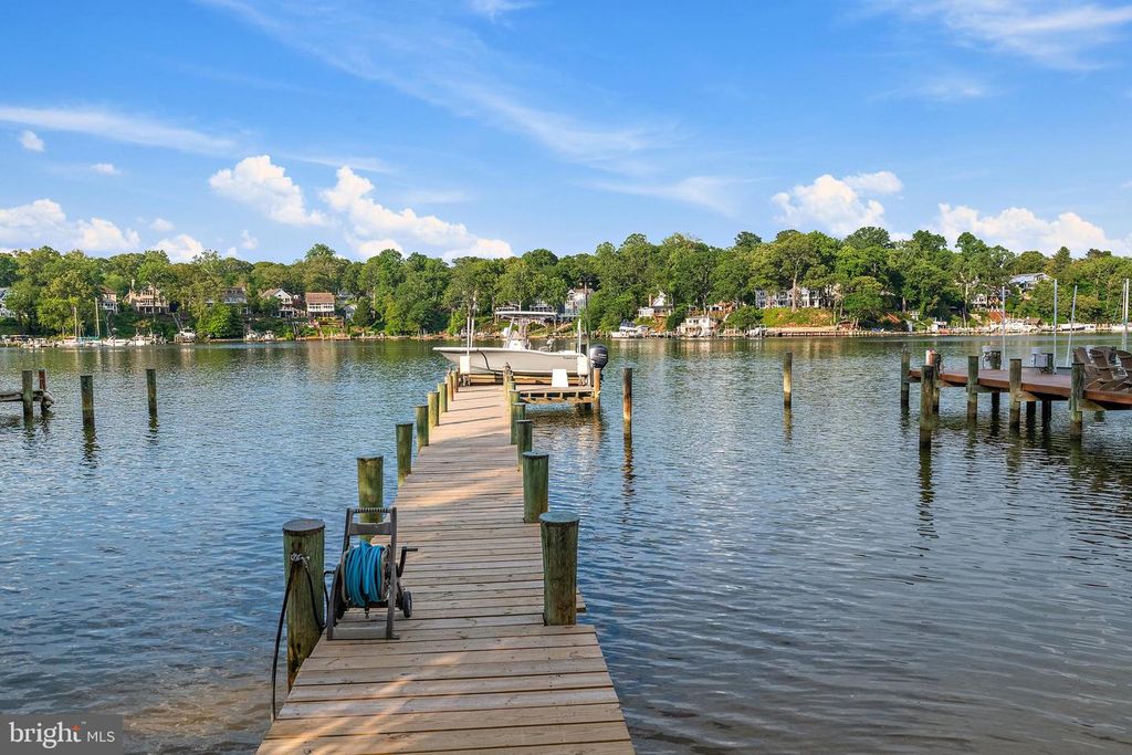 Image 85 of property listing at 1210 SEVERNVIEW DR, Crownsville, MD 21032