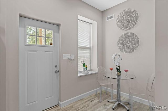 4648 S Compton Avenue, St Louis, MO 63111