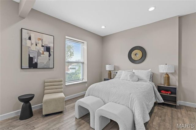 4648 S Compton Avenue, St Louis, MO 63111