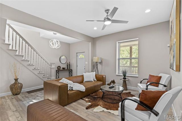 4648 S Compton Avenue, St Louis, MO 63111