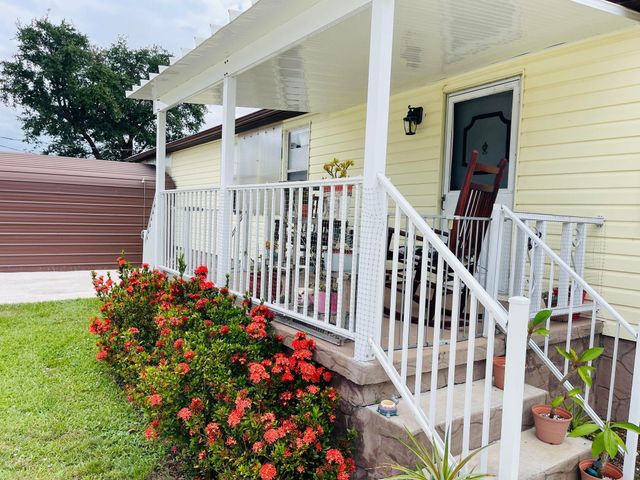 2301 SE 33rd Street, Okeechobee, FL 34974