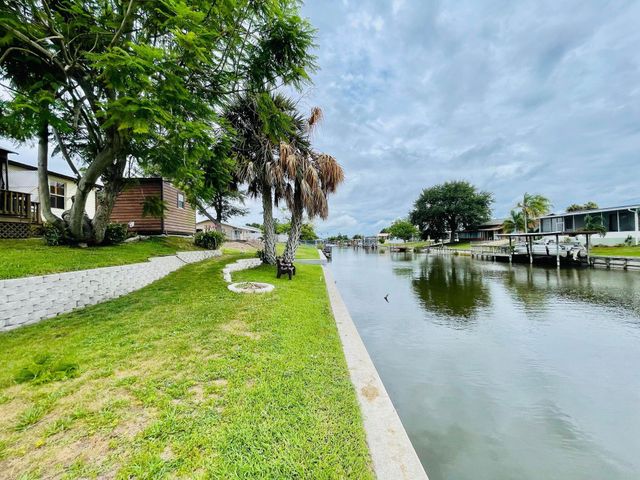 2301 SE 33rd Street, Okeechobee, FL 34974