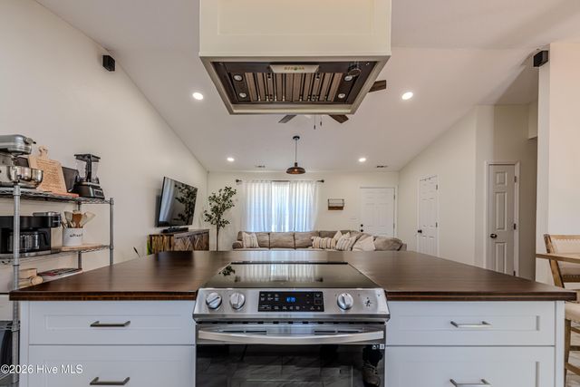 603 Fillmore Court, Jacksonville, NC 28540