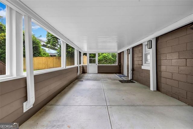 1008 LINDRIDGE Drive NE, Atlanta, GA 30324