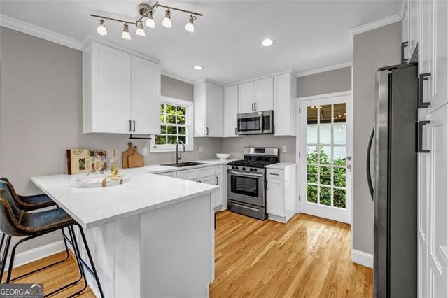 1008 LINDRIDGE Drive NE, Atlanta, GA 30324