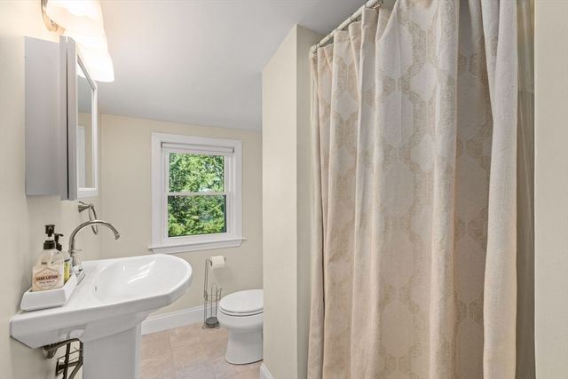 9 Coolidge Ave., Haverhill, MA 01832