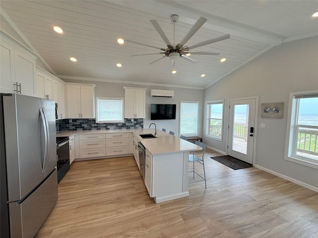 2154 County Road 230, Sargent, TX 77414