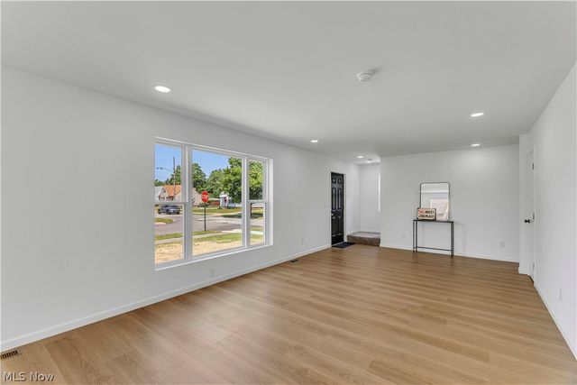 24700 Alberton Road, Euclid, OH 44123