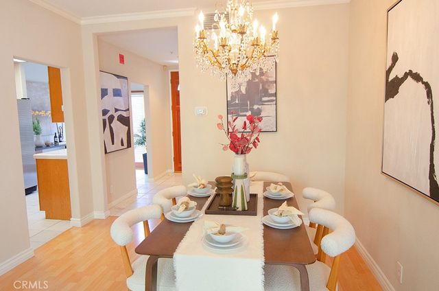 240 S Mentor 2, Pasadena, CA 91106