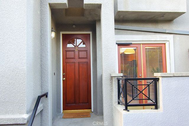 240 S Mentor 2, Pasadena, CA 91106