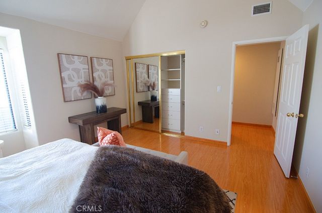 240 S Mentor 2, Pasadena, CA 91106