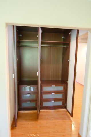 240 S Mentor 2, Pasadena, CA 91106