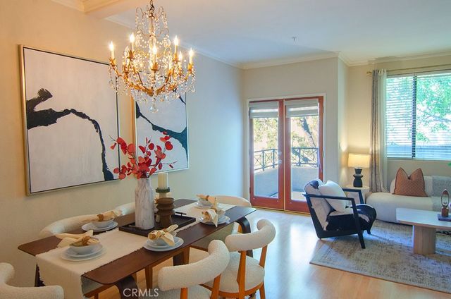 240 S Mentor 2, Pasadena, CA 91106