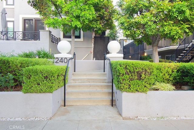 240 S Mentor 2, Pasadena, CA 91106
