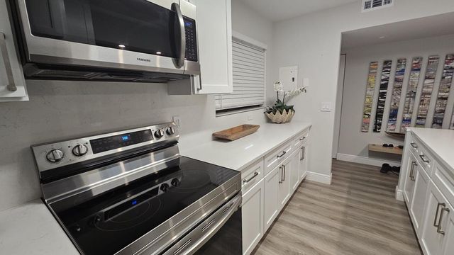 120 NW 70TH Street NW 1040, Boca Raton, FL 33487
