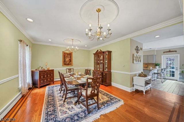 8 Chestnut St, Washington Twp., NJ 07853
