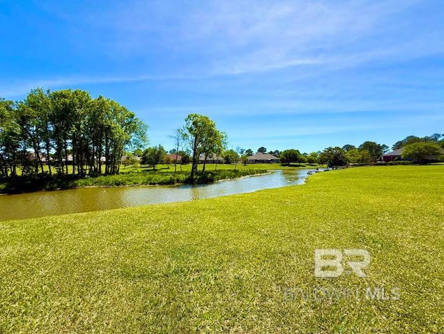 9328 Lakeview Drive, Foley, AL 36535