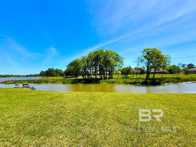 9328 Lakeview Drive, Foley, AL 36535