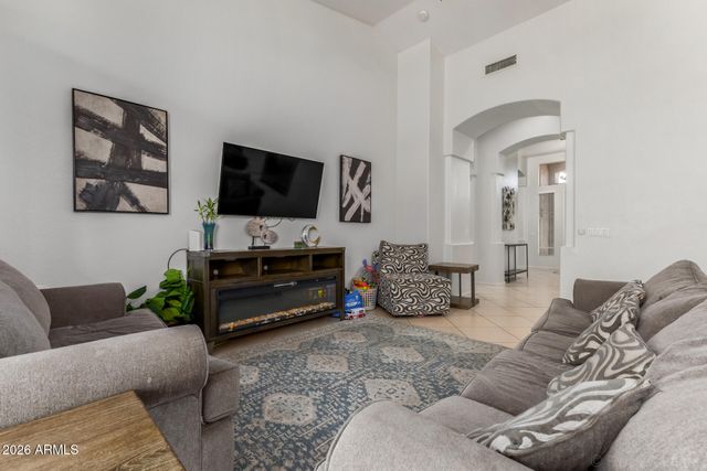 6998 W Muriel Drive, Glendale, AZ 85308