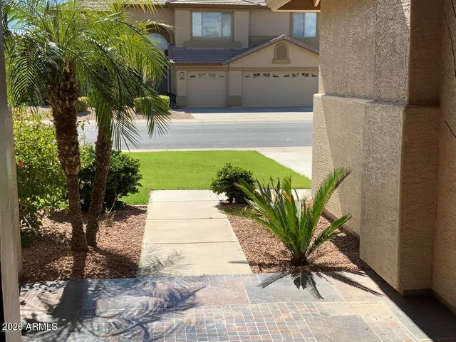 6998 W Muriel Drive, Glendale, AZ 85308