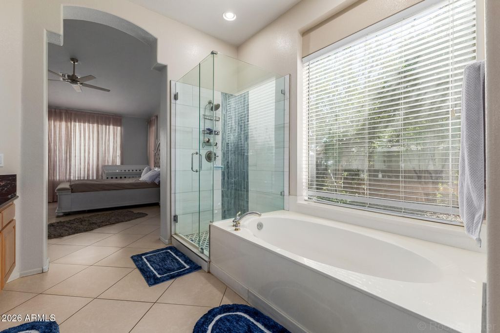 Image 19 of property listing at 6998 W Muriel Drive, Glendale, AZ 85308