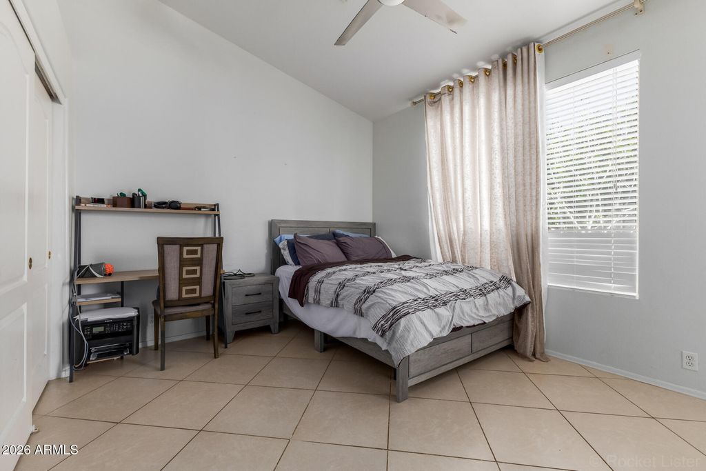 Image 20 of property listing at 6998 W Muriel Drive, Glendale, AZ 85308