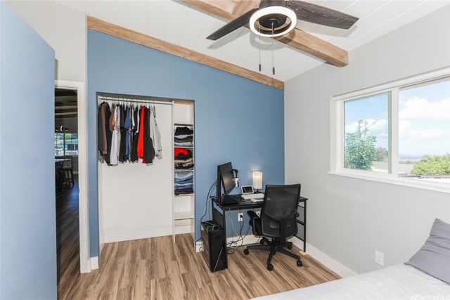 2374 Ahaiki Street, Pearl City, HI 96782