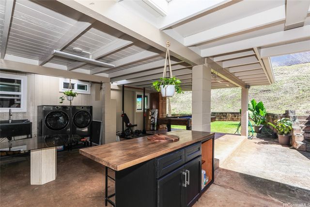 2374 Ahaiki Street, Pearl City, HI 96782
